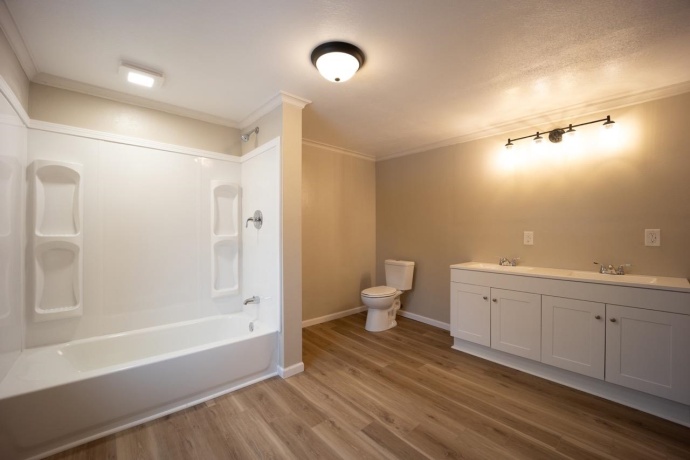 4516 Raven, ROCKFORD, Illinois 61107, 3 Bedrooms Bedrooms, ,2 BathroomsBathrooms,House,For Sale,Raven,202507566