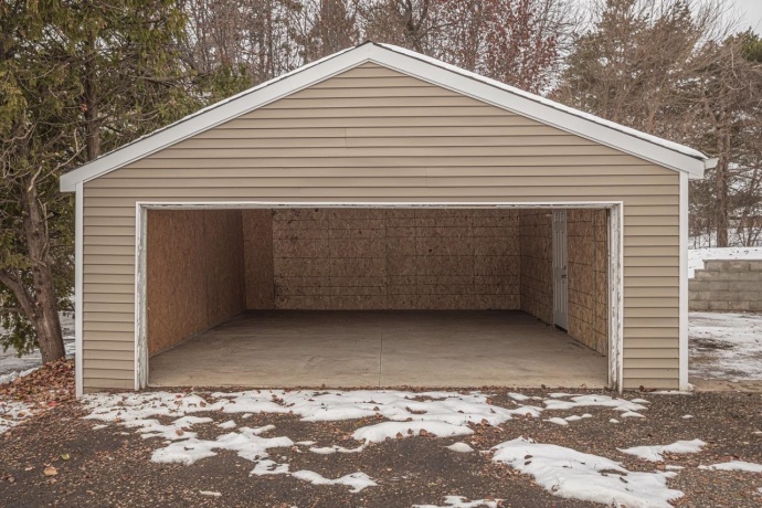 4516 Raven, ROCKFORD, Illinois 61107, 3 Bedrooms Bedrooms, ,2 BathroomsBathrooms,House,For Sale,Raven,202507566