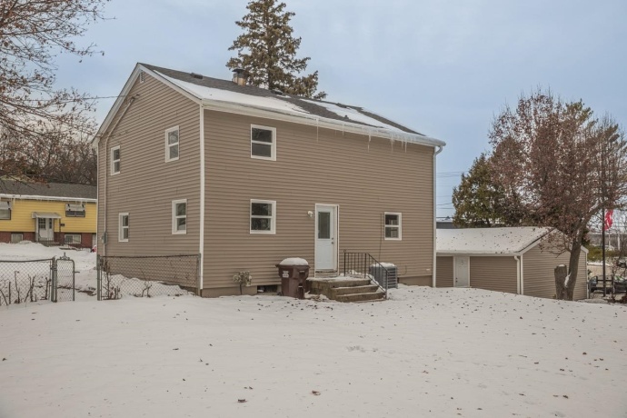 4516 Raven, ROCKFORD, Illinois 61107, 3 Bedrooms Bedrooms, ,2 BathroomsBathrooms,House,For Sale,Raven,202507566