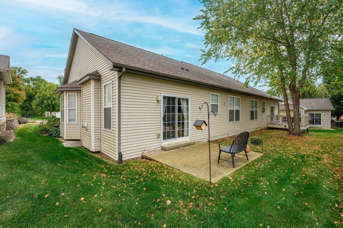 2517 Sandhutton, ROCKFORD, Illinois 61108, 2 Bedrooms Bedrooms, ,2 BathroomsBathrooms,Condominium,For Sale,Sandhutton,202507571