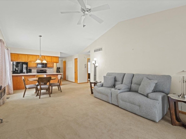 2422 Arnold, ROCKFORD, Illinois 61108, 3 Bedrooms Bedrooms, ,3 BathroomsBathrooms,Condominium,For Sale,Arnold,202507572