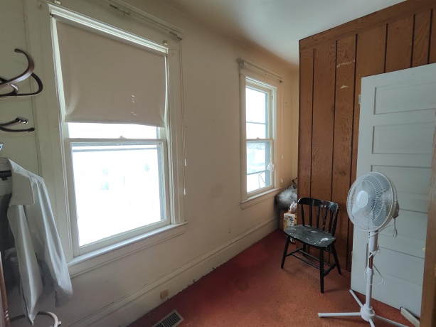 125 9th, ROCKFORD, Illinois 61107, ,2 Units,For Sale,9th,202507568