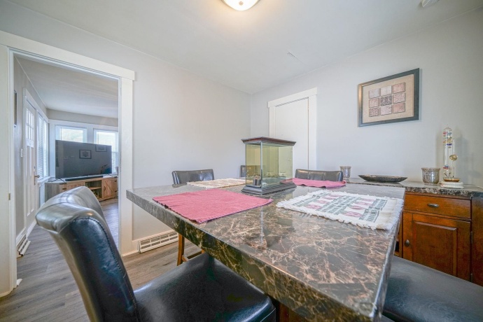 409 Lincoln, MOUNT MORRIS, Illinois 61054, 2 Bedrooms Bedrooms, ,1 BathroomBathrooms,House,For Sale,Lincoln,202507575