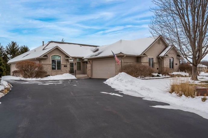 11381 Lindbergh, POPLAR GROVE, Illinois 61065, 4 Bedrooms Bedrooms, ,3 BathroomsBathrooms,Condominium,For Sale,Lindbergh,202507573