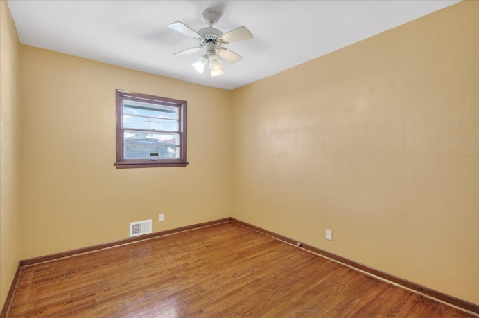 2527-2529 Holmes, ROCKFORD, Illinois 61108, ,2 Units,For Sale,Holmes,202507574