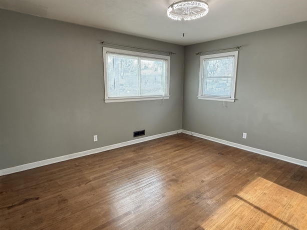 2812 Oak Grove, ROCKFORD, Illinois 61108, 2 Bedrooms Bedrooms, ,1 BathroomBathrooms,House,For Sale,Oak Grove,202507576