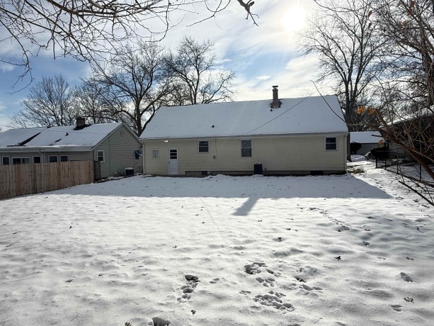 2812 Oak Grove, ROCKFORD, Illinois 61108, 2 Bedrooms Bedrooms, ,1 BathroomBathrooms,House,For Sale,Oak Grove,202507576