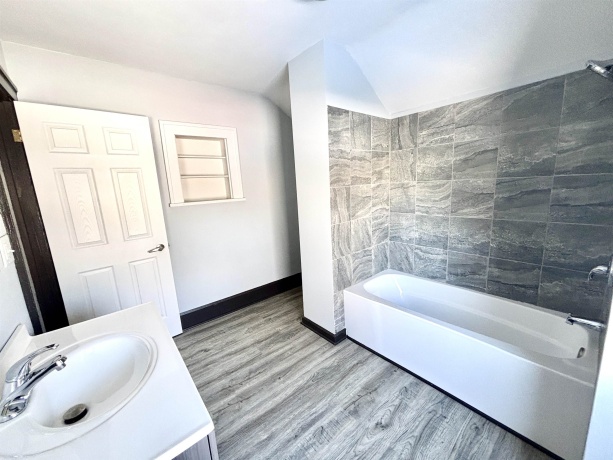 501 Pierpont, ROCKFORD, Illinois 61102, 3 Bedrooms Bedrooms, ,1 BathroomBathrooms,House,For Sale,Pierpont,202507577