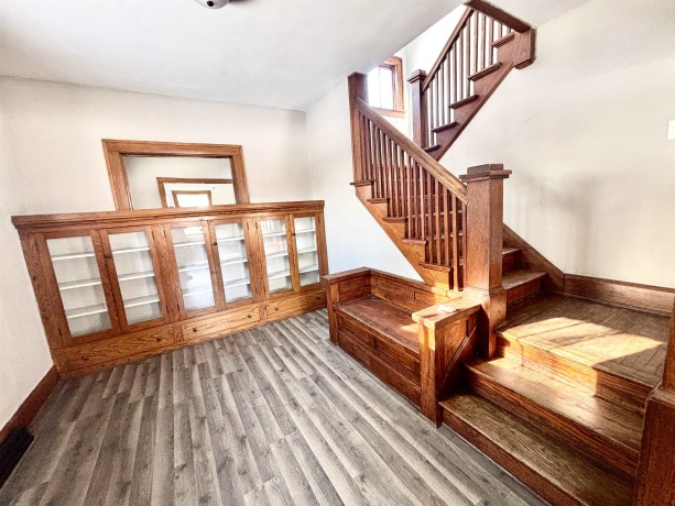 501 Pierpont, ROCKFORD, Illinois 61102, 3 Bedrooms Bedrooms, ,1 BathroomBathrooms,House,For Sale,Pierpont,202507577