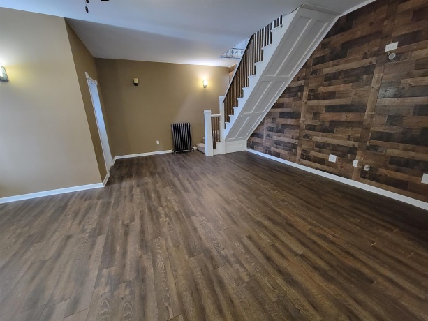 436 Columbia, Oglesby, Illinois 61348, 3 Bedrooms Bedrooms, ,1 BathroomBathrooms,House,For Sale,Columbia,202507578