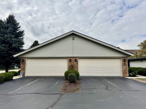 7348 Colosseum, ROCKFORD, Illinois 61107, 2 Bedrooms Bedrooms, ,1 BathroomBathrooms,Condominium,For Sale,Colosseum,202506814