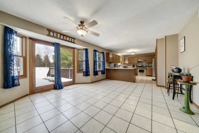 5304 Hubbard, BYRON, Illinois 61010, 4 Bedrooms Bedrooms, ,2 BathroomsBathrooms,House,For Sale,Hubbard,202507579