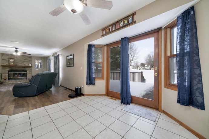 5304 Hubbard, BYRON, Illinois 61010, 4 Bedrooms Bedrooms, ,2 BathroomsBathrooms,House,For Sale,Hubbard,202507579