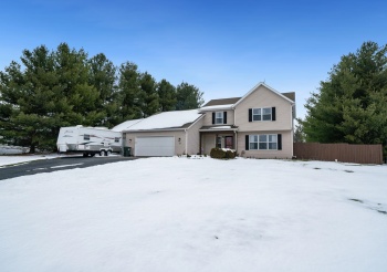 5304 Hubbard, BYRON, Illinois 61010, 4 Bedrooms Bedrooms, ,2 BathroomsBathrooms,House,For Sale,Hubbard,202507579