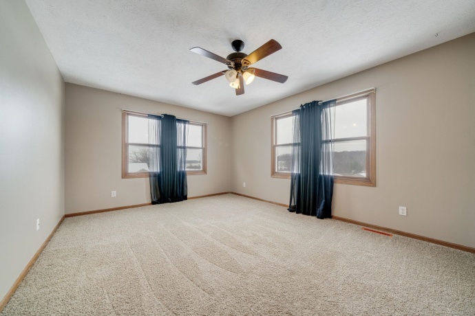 5304 Hubbard, BYRON, Illinois 61010, 4 Bedrooms Bedrooms, ,2 BathroomsBathrooms,House,For Sale,Hubbard,202507579