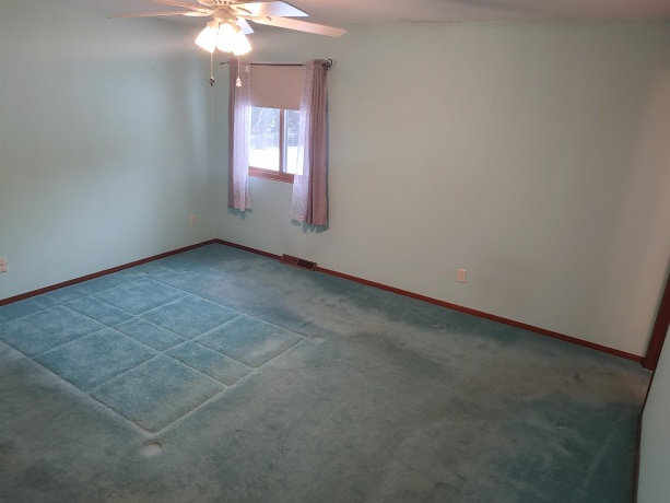 1128 Royal Aberdeen, ROCKFORD, Illinois 61103, 3 Bedrooms Bedrooms, ,2 BathroomsBathrooms,House,For Sale,Royal Aberdeen,202507581