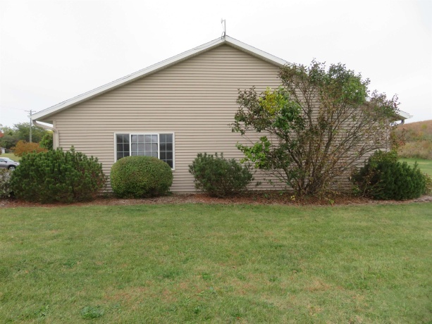 411 Meadows, FREEPORT, Illinois 61032, ,Commercial,For Sale,Meadows,202507584