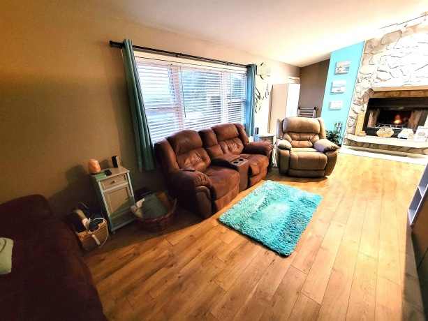 13 Birch, Putnam, Illinois 61560, 3 Bedrooms Bedrooms, ,1 BathroomBathrooms,House,For Sale,Birch,202507588