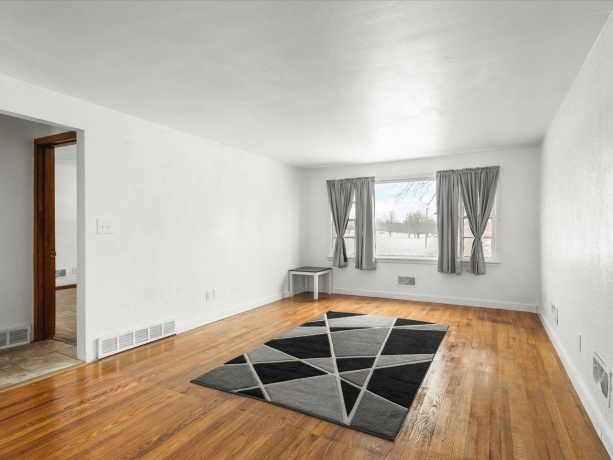 4381 Safford, ROCKFORD, Illinois 61101, 2 Bedrooms Bedrooms, ,1 BathroomBathrooms,House,For Sale,Safford,202507590