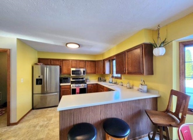 211 Cliffside, ROCKTON, Illinois 61072, 4 Bedrooms Bedrooms, ,2 BathroomsBathrooms,House,For Sale,Cliffside,202507591