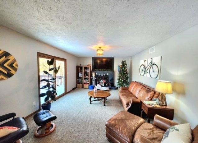 211 Cliffside, ROCKTON, Illinois 61072, 4 Bedrooms Bedrooms, ,2 BathroomsBathrooms,House,For Sale,Cliffside,202507591