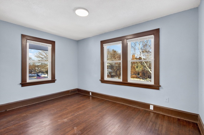 324 Paris, ROCKFORD, Illinois 61107, 4 Bedrooms Bedrooms, ,1 BathroomBathrooms,House,For Sale,Paris,202507592