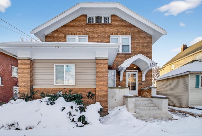 324 Paris, ROCKFORD, Illinois 61107, 4 Bedrooms Bedrooms, ,1 BathroomBathrooms,House,For Sale,Paris,202507592