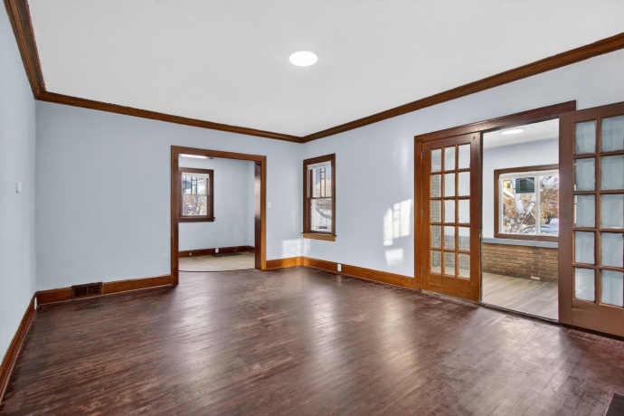 324 Paris, ROCKFORD, Illinois 61107, 4 Bedrooms Bedrooms, ,1 BathroomBathrooms,House,For Sale,Paris,202507592