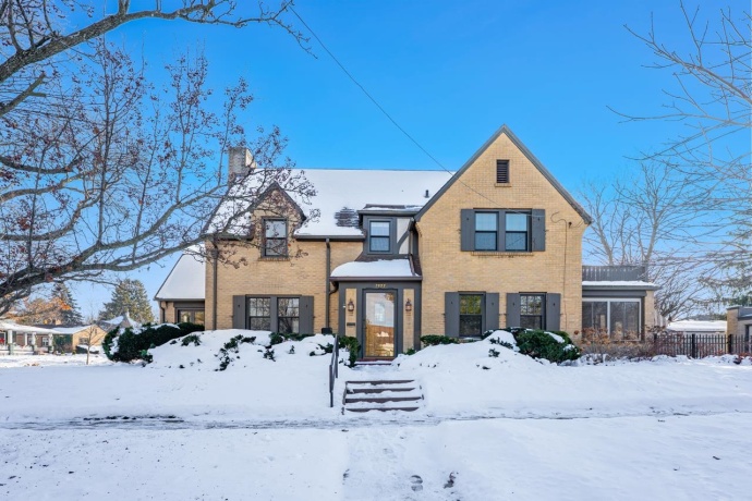 2127 Jackson, ROCKFORD, Illinois 61107, 3 Bedrooms Bedrooms, ,1 BathroomBathrooms,House,For Sale,Jackson,202507593