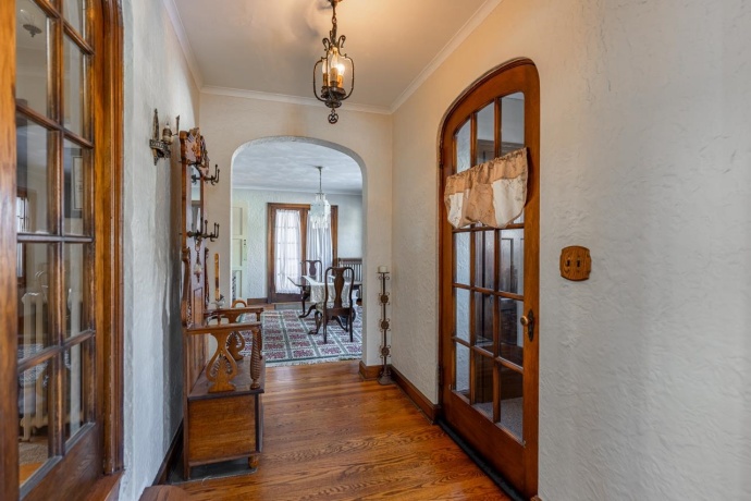 2127 Jackson, ROCKFORD, Illinois 61107, 3 Bedrooms Bedrooms, ,1 BathroomBathrooms,House,For Sale,Jackson,202507593