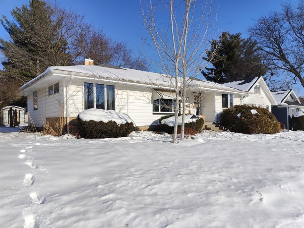 1424 American, FREEPORT, Illinois 61032, 2 Bedrooms Bedrooms, ,2 BathroomsBathrooms,House,For Sale,American,202507594