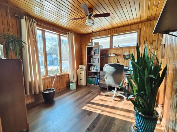 1424 American, FREEPORT, Illinois 61032, 2 Bedrooms Bedrooms, ,2 BathroomsBathrooms,House,For Sale,American,202507594