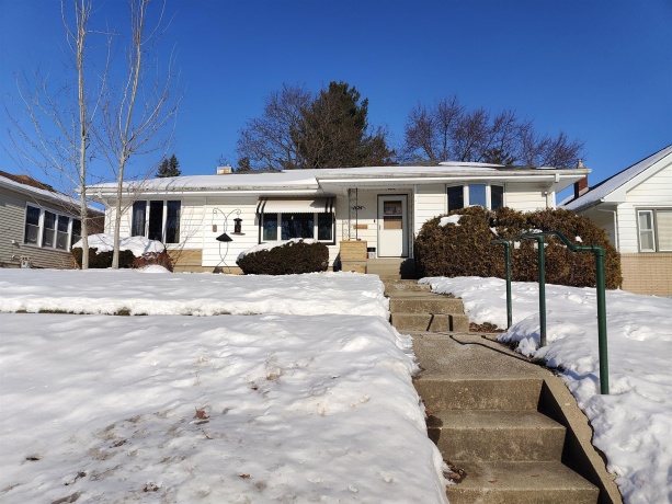 1424 American, FREEPORT, Illinois 61032, 2 Bedrooms Bedrooms, ,2 BathroomsBathrooms,House,For Sale,American,202507594