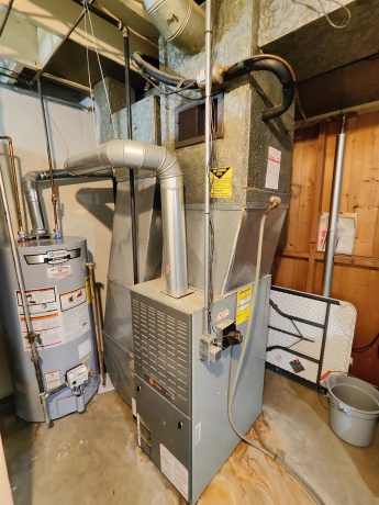 1424 American, FREEPORT, Illinois 61032, 2 Bedrooms Bedrooms, ,2 BathroomsBathrooms,House,For Sale,American,202507594