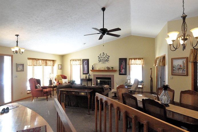 6430 OLD HUNTERS RUN, ROCKFORD, Illinois 61114, 2 Bedrooms Bedrooms, ,3 BathroomsBathrooms,Condominium,For Sale,OLD HUNTERS RUN,202507596