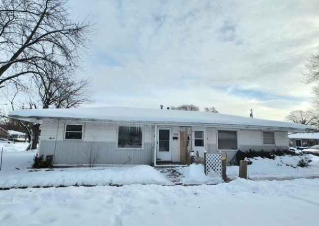 3326-28 Montrose, ROCKFORD, Illinois 61101, ,2 Units,For Sale,Montrose,202507483