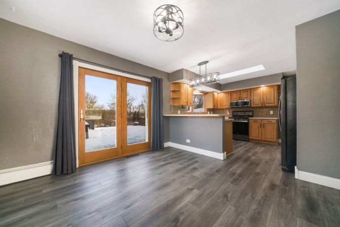 1584 Fairview, FREEPORT, Illinois 61032, 4 Bedrooms Bedrooms, ,2 BathroomsBathrooms,House,For Sale,Fairview,202507597