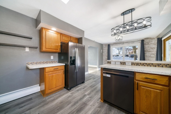 1584 Fairview, FREEPORT, Illinois 61032, 4 Bedrooms Bedrooms, ,2 BathroomsBathrooms,House,For Sale,Fairview,202507597