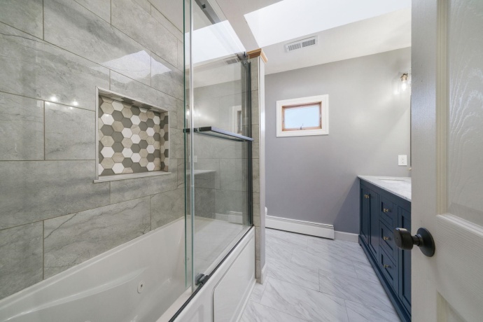 1584 Fairview, FREEPORT, Illinois 61032, 4 Bedrooms Bedrooms, ,2 BathroomsBathrooms,House,For Sale,Fairview,202507597