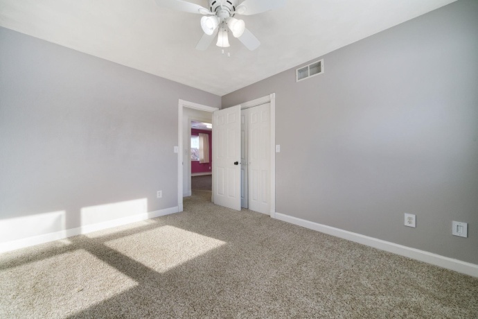 1584 Fairview, FREEPORT, Illinois 61032, 4 Bedrooms Bedrooms, ,2 BathroomsBathrooms,House,For Sale,Fairview,202507597