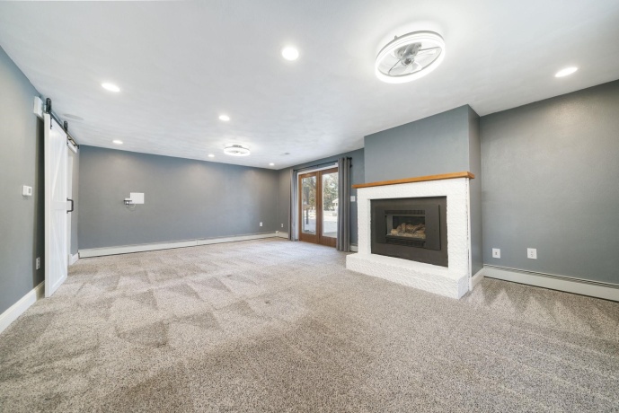 1584 Fairview, FREEPORT, Illinois 61032, 4 Bedrooms Bedrooms, ,2 BathroomsBathrooms,House,For Sale,Fairview,202507597