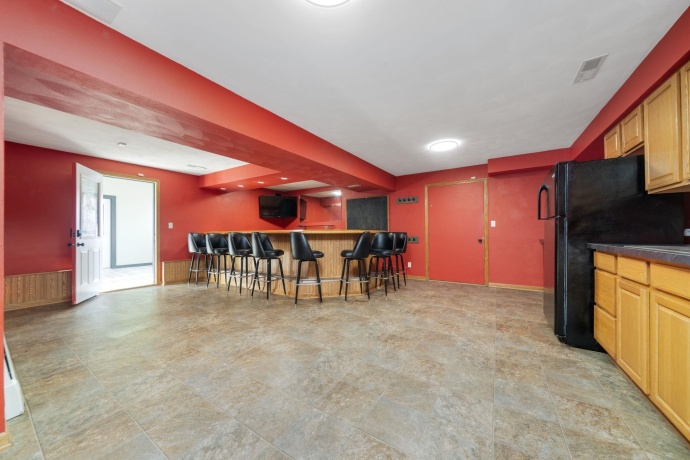 1584 Fairview, FREEPORT, Illinois 61032, 4 Bedrooms Bedrooms, ,2 BathroomsBathrooms,House,For Sale,Fairview,202507597