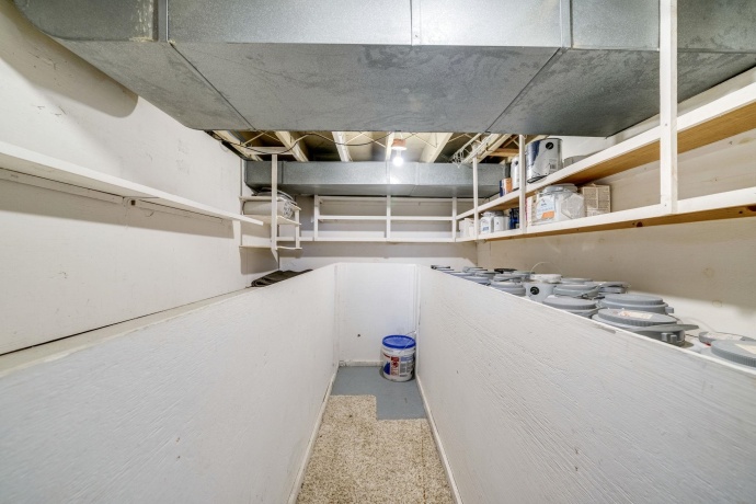 1584 Fairview, FREEPORT, Illinois 61032, 4 Bedrooms Bedrooms, ,2 BathroomsBathrooms,House,For Sale,Fairview,202507597