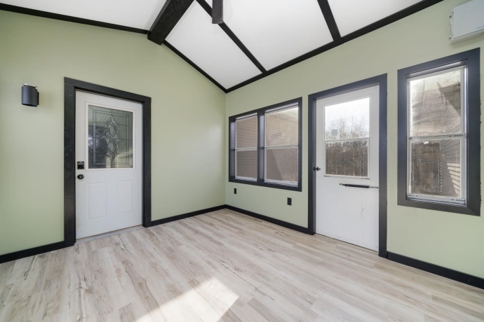 1584 Fairview, FREEPORT, Illinois 61032, 4 Bedrooms Bedrooms, ,2 BathroomsBathrooms,House,For Sale,Fairview,202507597