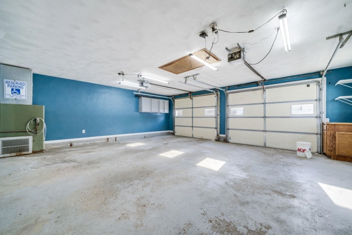 1584 Fairview, FREEPORT, Illinois 61032, 4 Bedrooms Bedrooms, ,2 BathroomsBathrooms,House,For Sale,Fairview,202507597