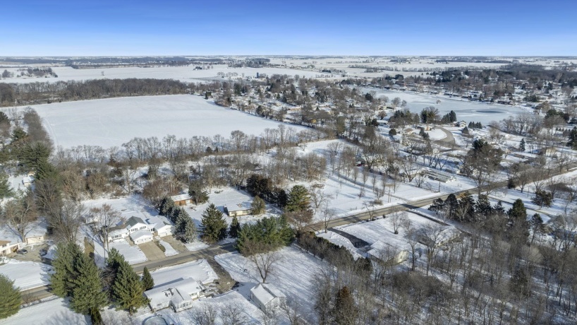 1584 Fairview, FREEPORT, Illinois 61032, 4 Bedrooms Bedrooms, ,2 BathroomsBathrooms,House,For Sale,Fairview,202507597