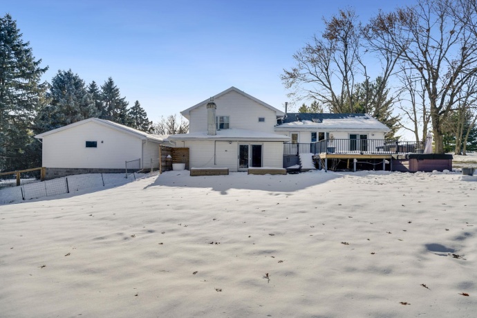 1584 Fairview, FREEPORT, Illinois 61032, 4 Bedrooms Bedrooms, ,2 BathroomsBathrooms,House,For Sale,Fairview,202507597