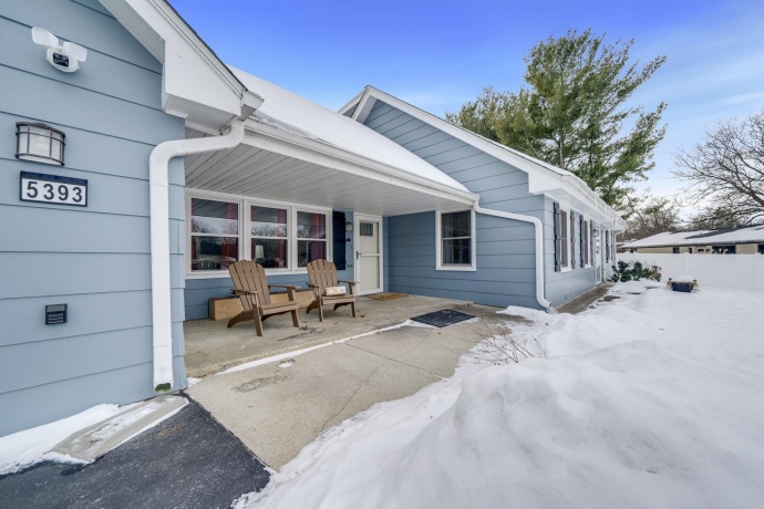 5393 Lakecrest, CALEDONIA, Illinois 61011, 5 Bedrooms Bedrooms, ,2 BathroomsBathrooms,House,For Sale,Lakecrest,202507598