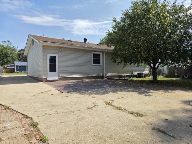 3429 Ed Vera Dr., ROCKFORD, Illinois 61109, 3 Bedrooms Bedrooms, ,2 BathroomsBathrooms,House,For Sale,Ed Vera Dr.,202507599