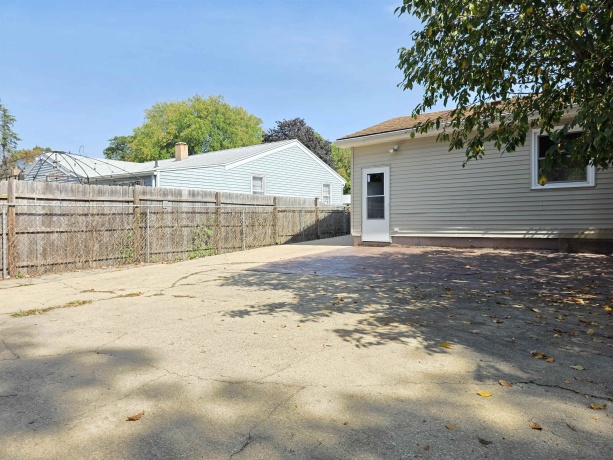 3429 Ed Vera Dr., ROCKFORD, Illinois 61109, 3 Bedrooms Bedrooms, ,2 BathroomsBathrooms,House,For Sale,Ed Vera Dr.,202507599